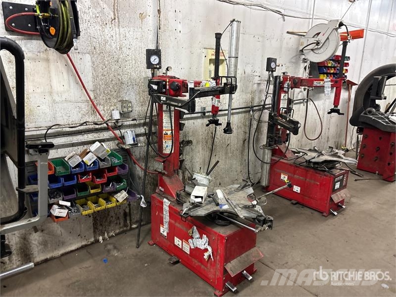 Hunter of (3) Hunter Pneumatic Tire Change Machine Otros componentes