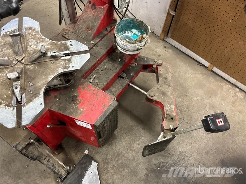 Hunter of (3) Hunter Pneumatic Tire Change Machine Otros componentes