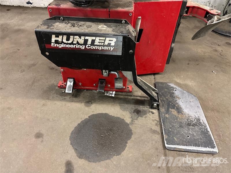 Hunter of (3) Hunter Pneumatic Tire Change Machine Otros componentes