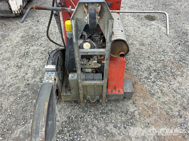 Husqvarna FS3500G Walk-Behind Saw Scierie mobile