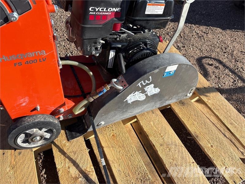 Husqvarna FS400LV 锯木机械