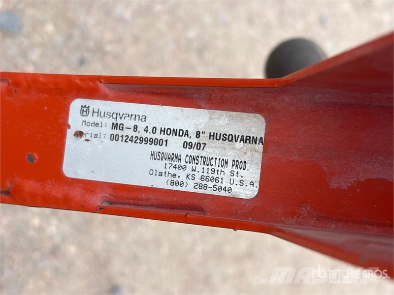 Husqvarna MG8 Concrete Saw 建設機械 - その他