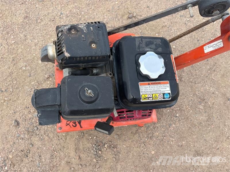 Husqvarna MG8 Concrete Saw 建設機械 - その他