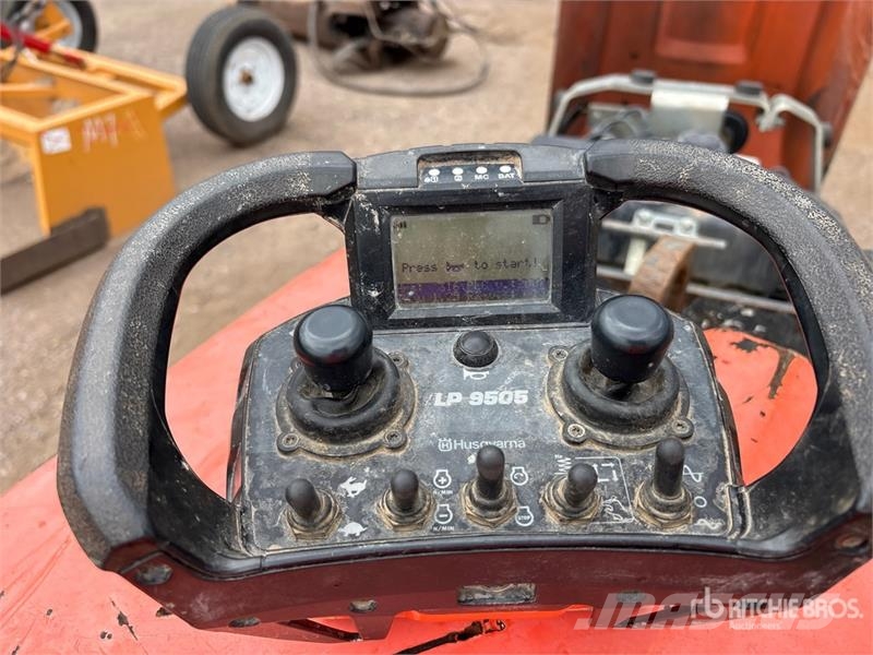 Husqvarna Trench Compactor Kompaktorji tal