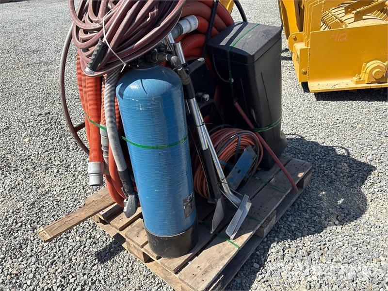 Hydramaster Boxxer 421 Carpet Extractor Other components