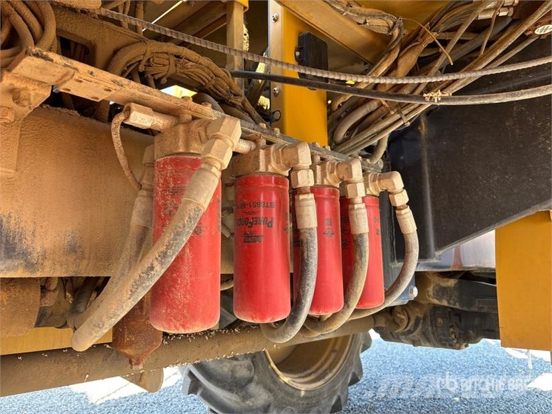 Hydramaxx 2520 4x4 Trencher Trancheuse