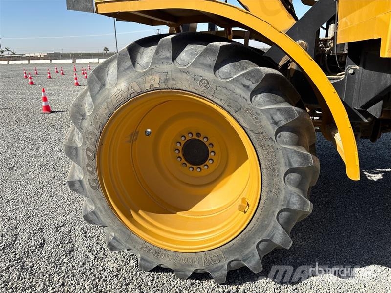 Hydramaxx 2520 4x4 Trencher Trancheuse