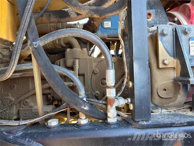 Hydramaxx 2520 4x4 Trencher Trancheuse