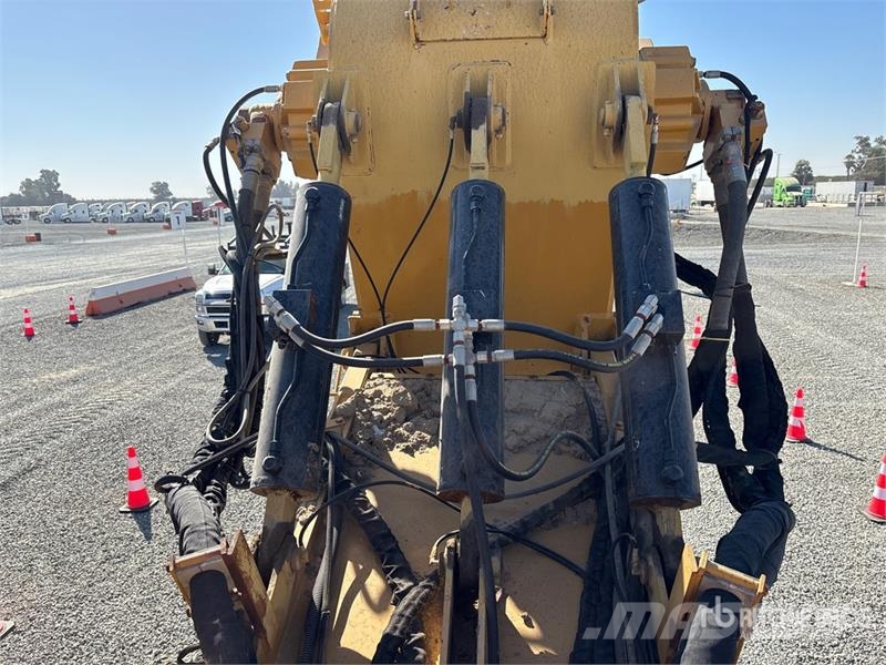 Hydramaxx 2520 4x4 Trencher Trancheuse