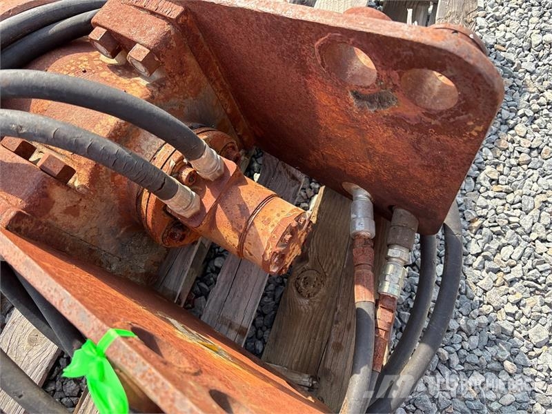  Hydraulic Breaker 鐵鎚/碎石機