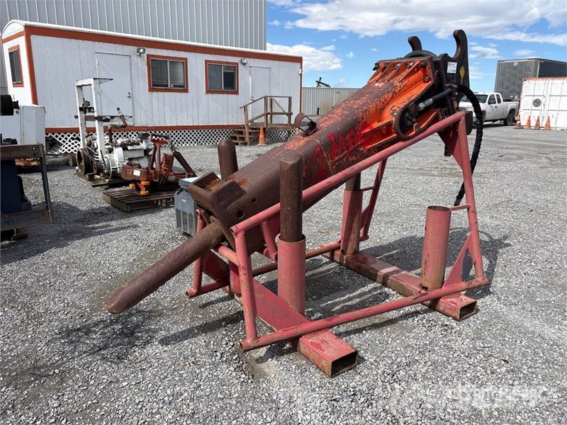 Hydraulic Breaker Hammers / Breakers
