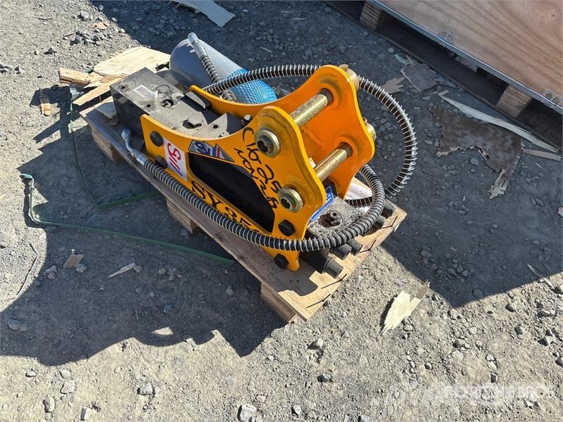  Hydraulic Breaker (Unused) مطارق / كسارات