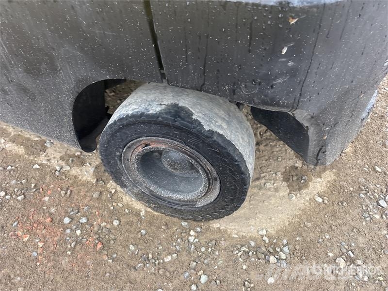 Hyster 4750 lb Cushion Tire Forklift 其他叉车