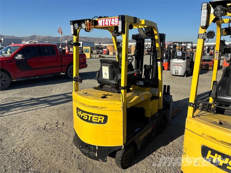 Hyster E50XN-33 3750 lb Electric Forklift Electric forklifts