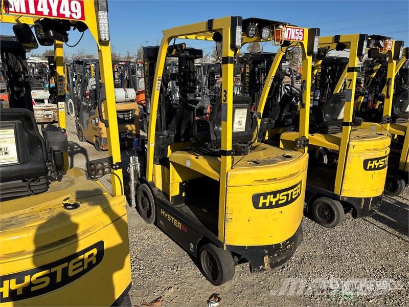 Hyster E50XN-33 3750 lb Electric Forklift Electric forklifts