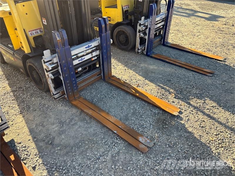 Hyster E50XN-33 3750 lb Electric Forklift Electric forklifts