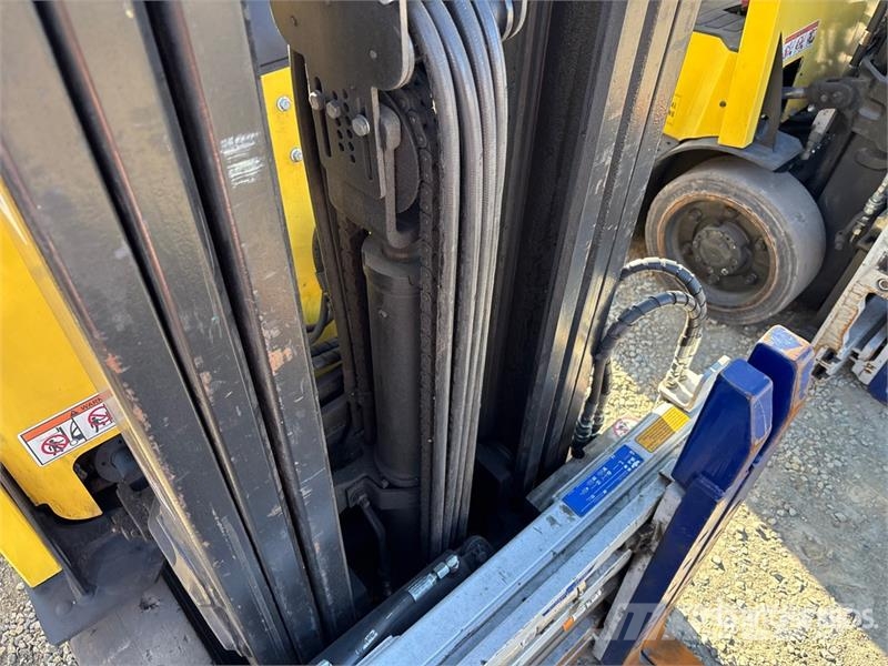 Hyster E50XN-33 3750 lb Electric Forklift Electric forklifts