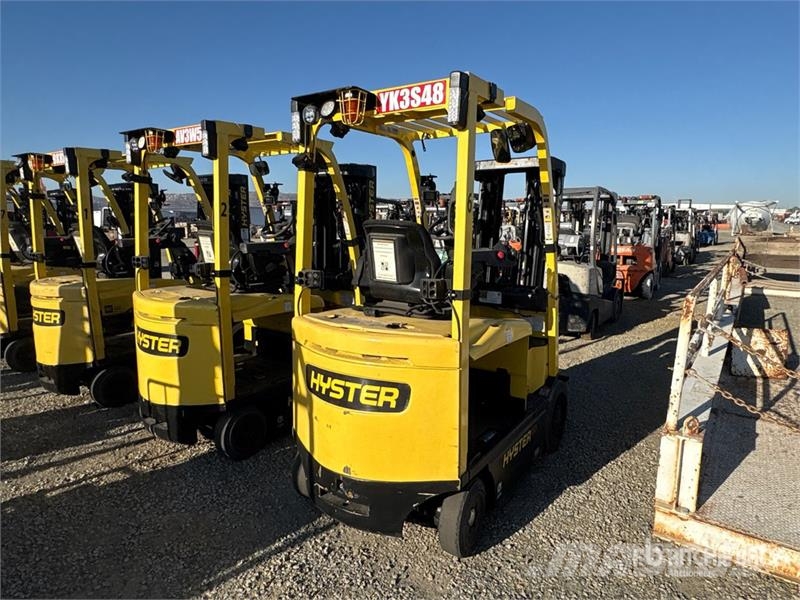 Hyster E50XN-33 3900 lb Electric Forklift Electric forklifts