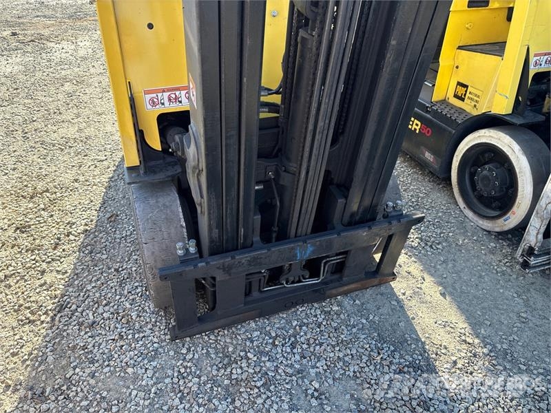 Hyster E50XN-33 3900 lb Electric Forklift Electric forklifts