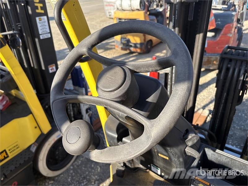 Hyster E50XN-33 3900 lb Electric Forklift Electric forklifts