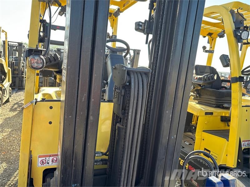 Hyster E50XN-33 3900 lb Electric Forklift Electric forklifts