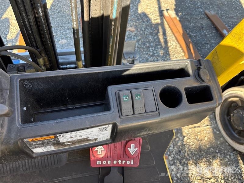 Hyster E50XN-33 5000 lb Electric Forklift Electric forklifts