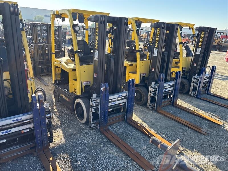 Hyster E50XN-33 5000 lb Electric Forklift Electric forklifts