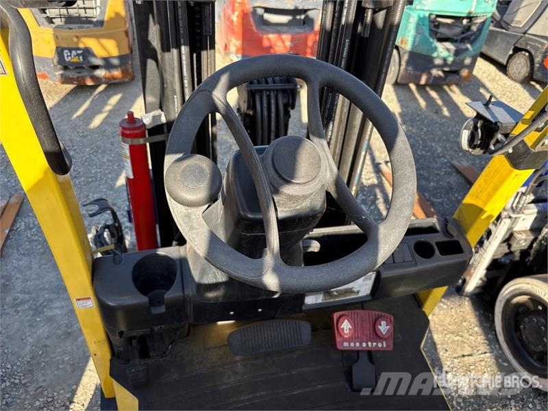 Hyster E50XN-33 5000 lb Electric Forklift Electric forklifts