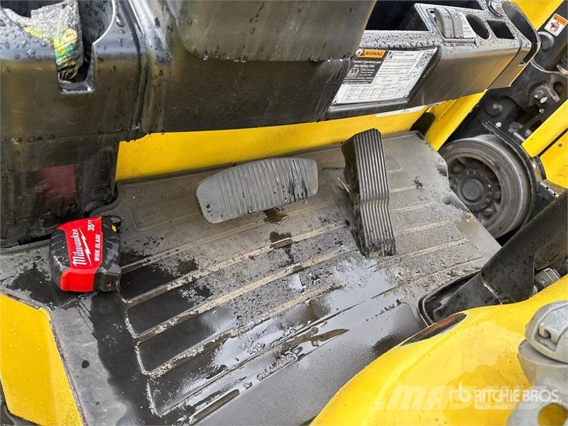 Hyster E80XN 6100 lb Electric Forklift شاحنات ذات رافعات شوكية تعمل بالكهرباء