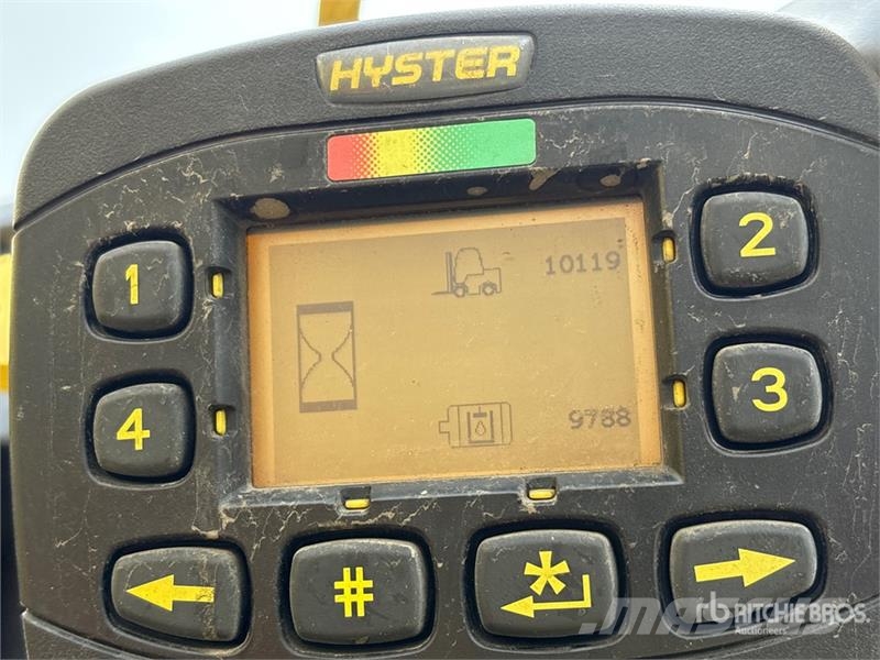 Hyster E80XN 6100 lb Electric Forklift Electric forklifts