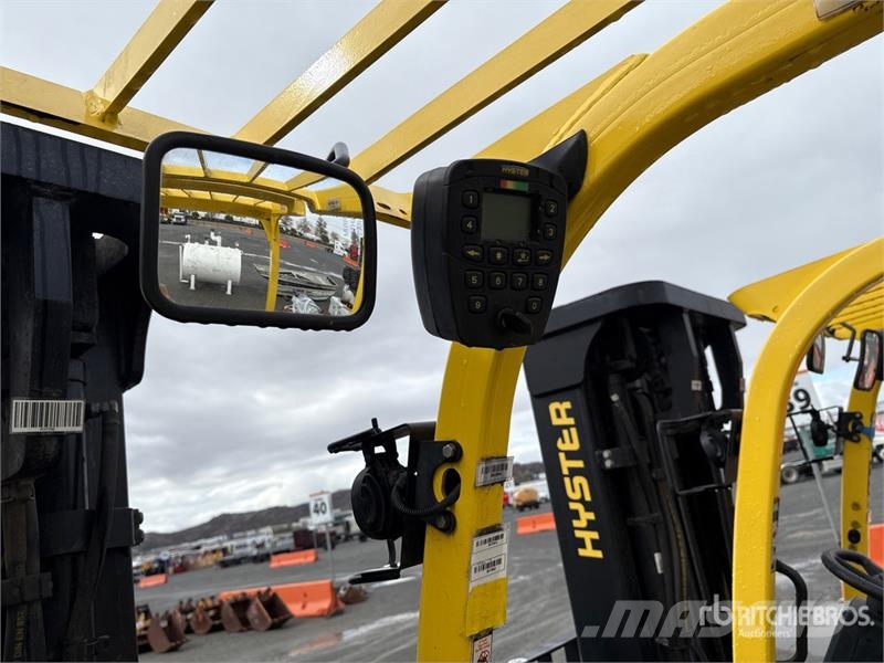 Hyster E80XN 6100 lb Electric Forklift Electric forklifts
