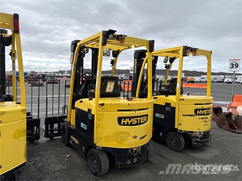 Hyster E80XN 6100 lb Electric Forklift Electric forklifts