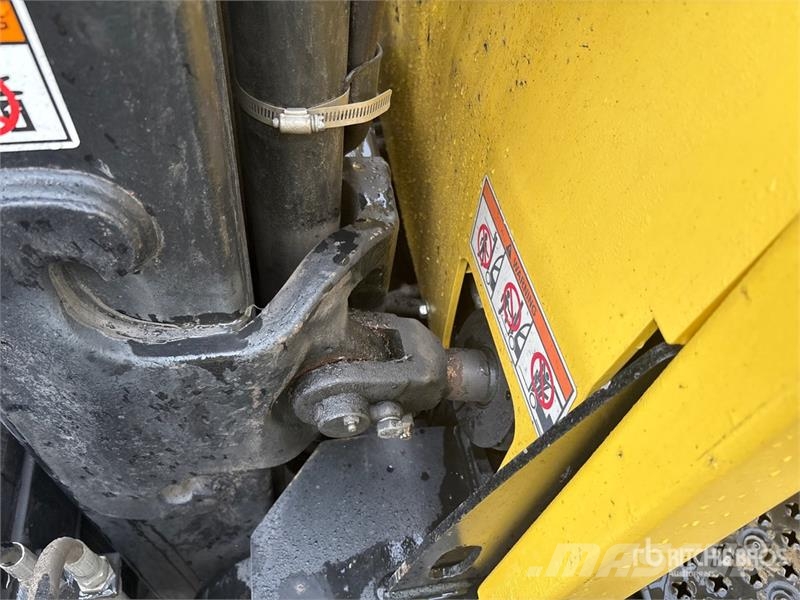 Hyster E80XN 6500 lb Electric Forklift Electric forklifts