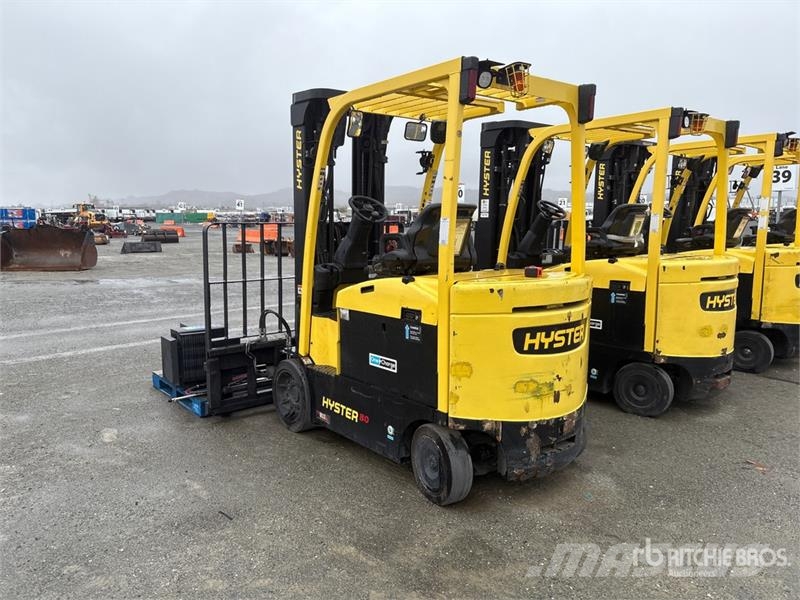 Hyster E80XN 6500 lb Electric Forklift Electric forklifts