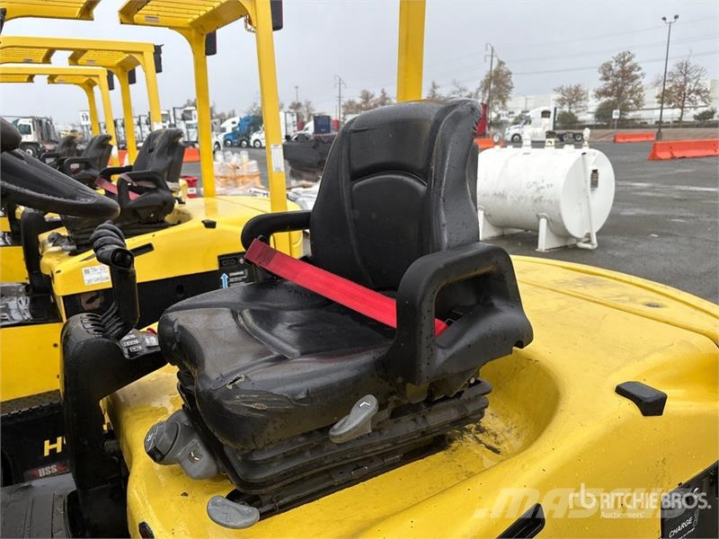 Hyster E80XN 6500 lb Electric Forklift Electric forklifts