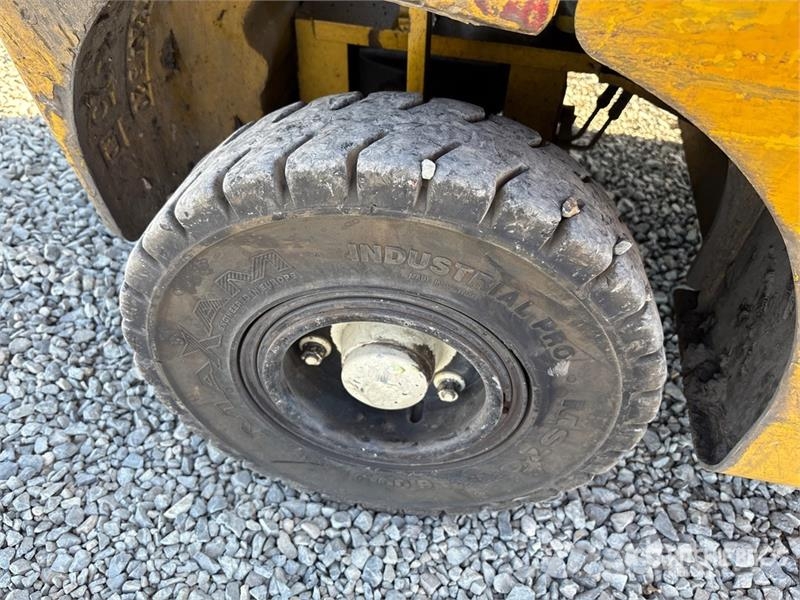 Hyster GLP050 4600 lb Cushion Tire Forklift Інше