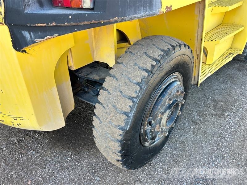 Hyster H190HD 18200 lb 4x2 Rough Terrain Forklift Terrenggående gaffeltruck