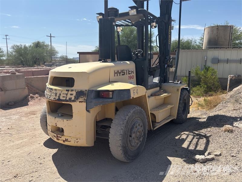 Hyster H190HD 18200 lb 4x2 Rough Terrain Forklift شاحنات الطرق الوعرة
