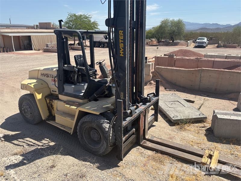 Hyster H190HD 18200 lb 4x2 Rough Terrain Forklift شاحنات الطرق الوعرة
