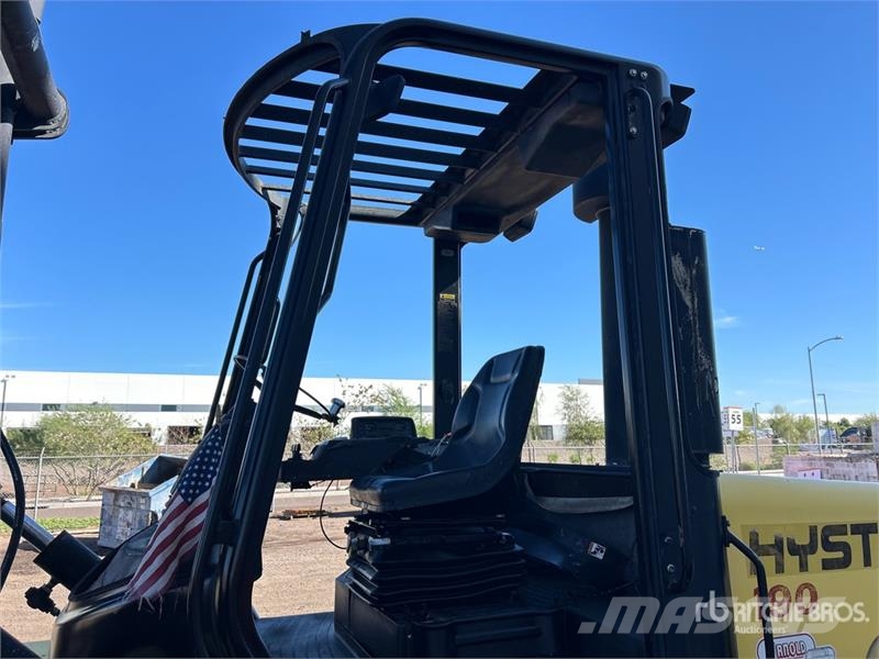 Hyster H190HD 18200 lb 4x2 Rough Terrain Forklift Terrenggående gaffeltruck