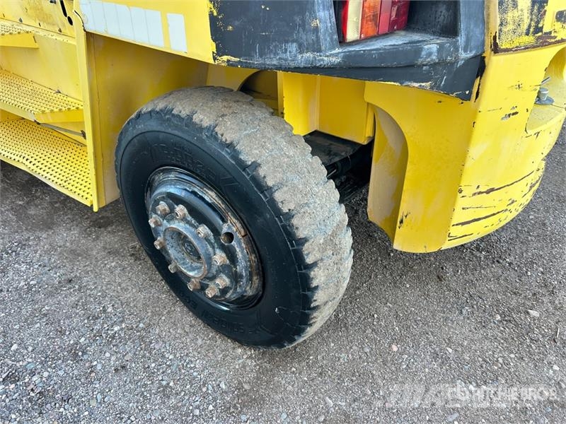 Hyster H190HD 18200 lb 4x2 Rough Terrain Forklift Terrenggående gaffeltruck