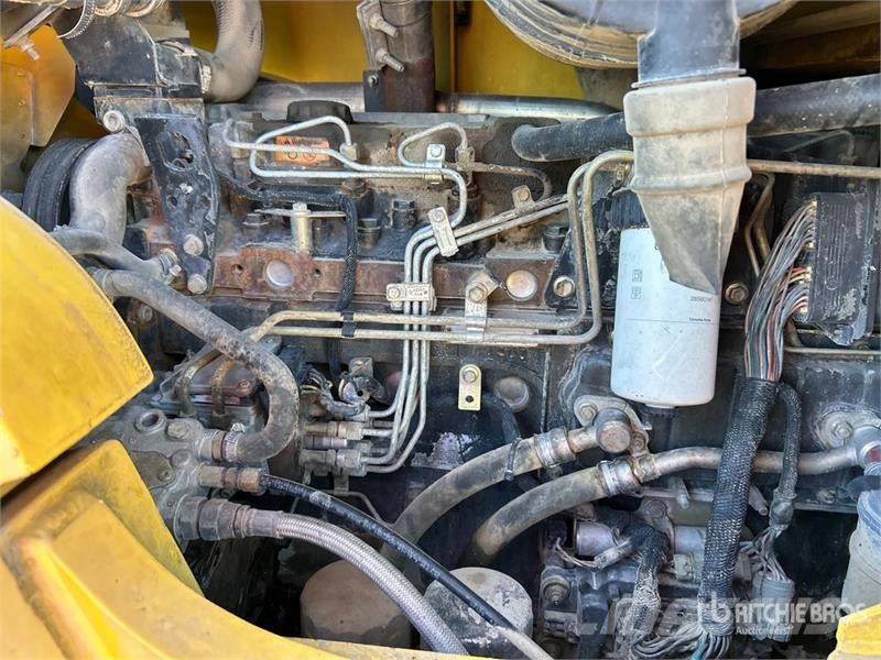 Hyster H190HD 18200 lb 4x2 Rough Terrain Forklift Terrenggående gaffeltruck