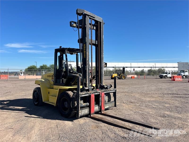 Hyster H190HD 18200 lb 4x2 Rough Terrain Forklift Terrenggående gaffeltruck