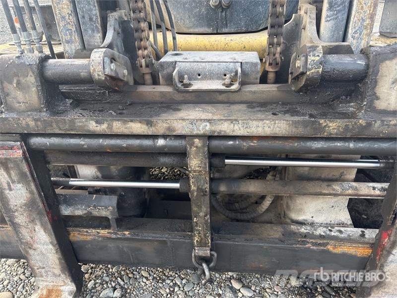 Hyster H210D 18400 lb Pneumatic Tire Forklift 其他叉车