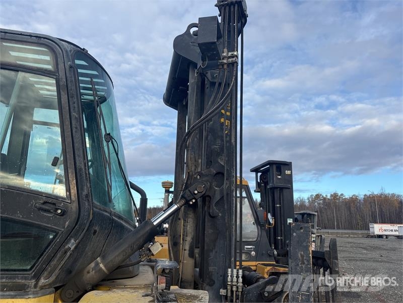 Hyster H210HD 18400 lb Pneumatic Tire Forklift 其他叉车