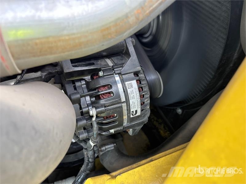 Hyster H210XD 20600 lb Cushion Tire Forklift Другие складские механизмы