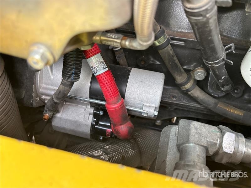 Hyster H210XD 20600 lb Cushion Tire Forklift Другие складские механизмы