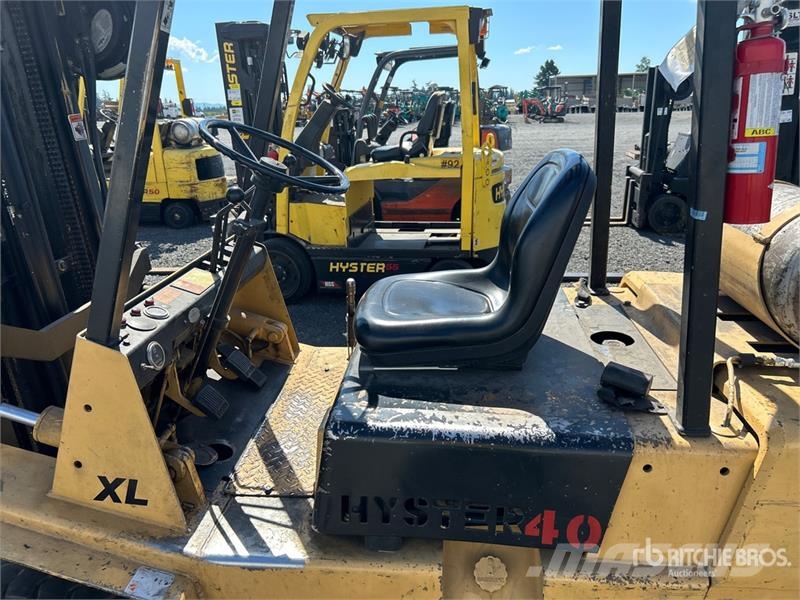 Hyster H40xL 3600 lb Pneumatic Tire Forklift Viličarji - drugo