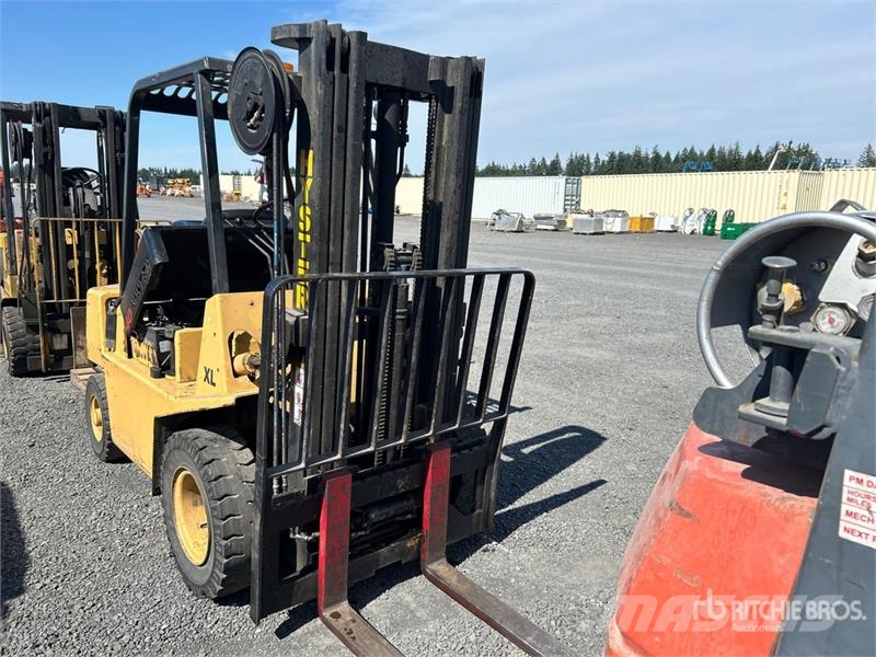 Hyster H40xL 3600 lb Pneumatic Tire Forklift Viličarji - drugo