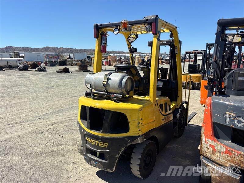 Hyster H50FT 4750 lb Pneumatic Tire Forklift Gaffeltrucker - Annet